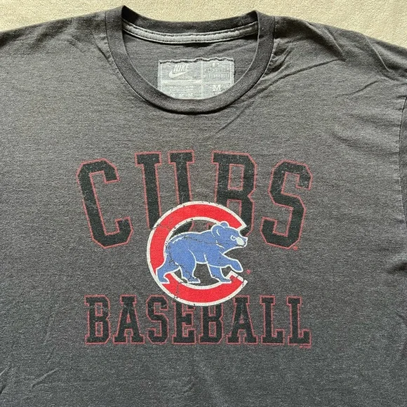 Vintage Nike Chicago cubs tshirt - Picture 3 of 5